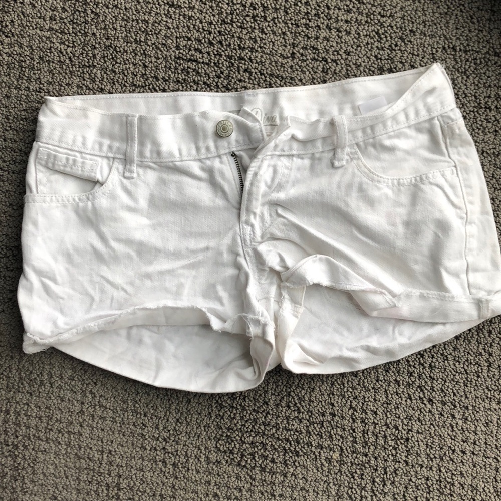 Old Navy diva white shorts